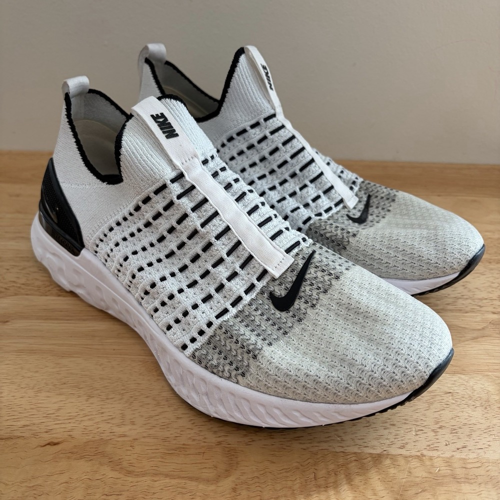 Nike Sz 11 React Phantom Run Flyknit 2 Black White Running Shoes CJ0277-100